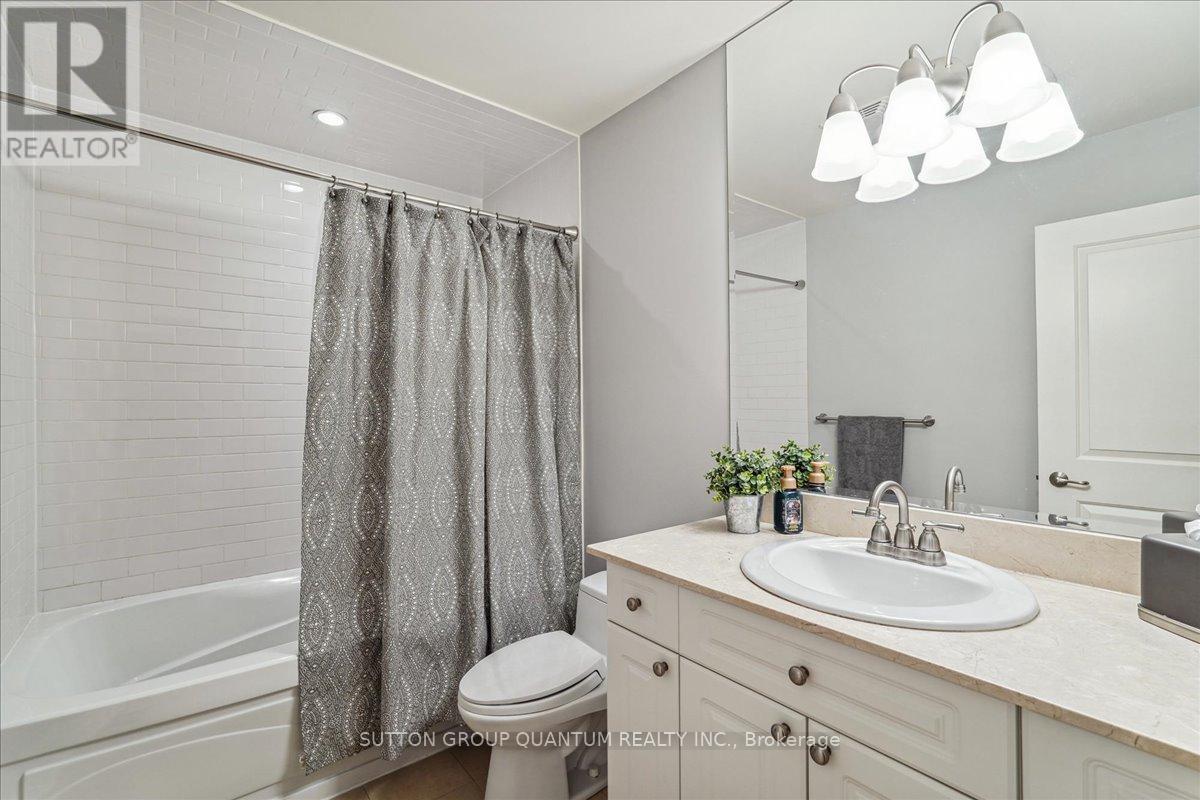 2378 Marine Drive, Oakville, Ontario  L6L 1C4 - Photo 22 - W12146470