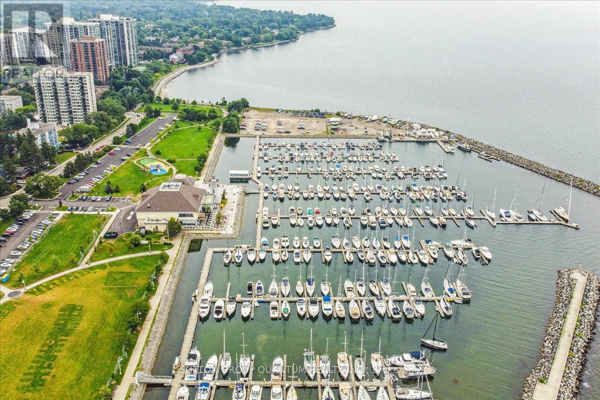 2378 Marine Drive, Oakville, Ontario  L6L 1C4 - Photo 27 - W12146470