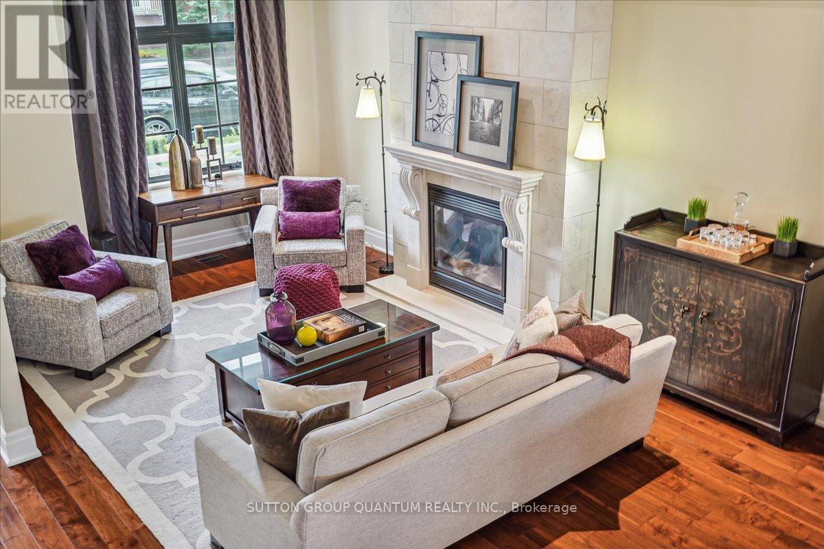 2378 Marine Drive, Oakville, Ontario  L6L 1C4 - Photo 4 - W12146470