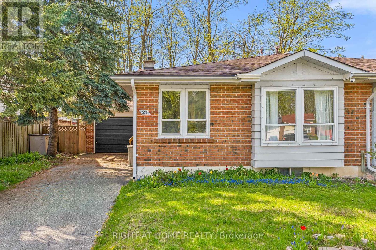 Property at 21 ASHDALE COURT image 2
