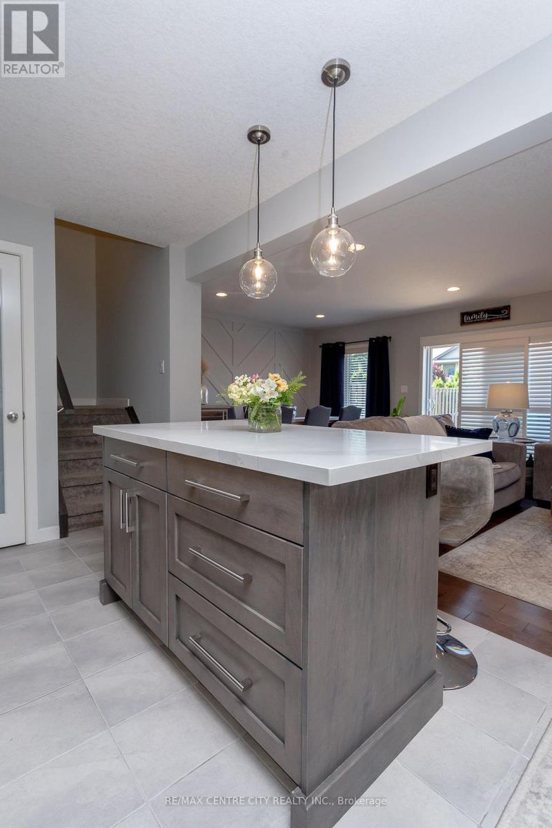 6 Empire Parkway, St. Thomas, Ontario  N5R 0E9 - Photo 10 - X12146528