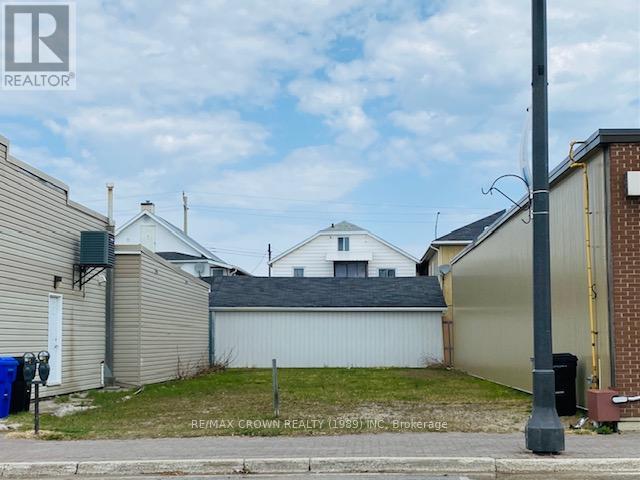 820 George Street, Hearst, Ontario  P0L 1N0 - Photo 2 - T12146532