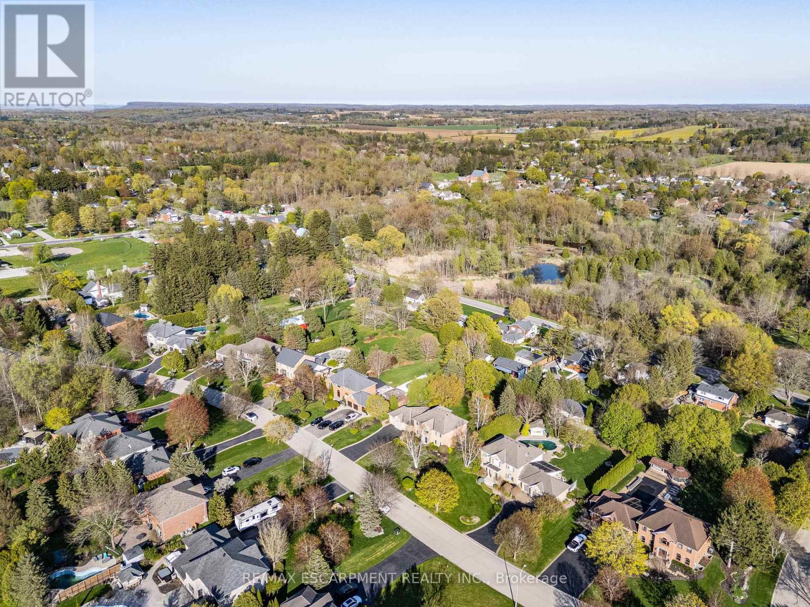 12 Elderberry Lane, Hamilton (Carlisle), Ontario  L0R 1H2 - Photo 47 - X12138391