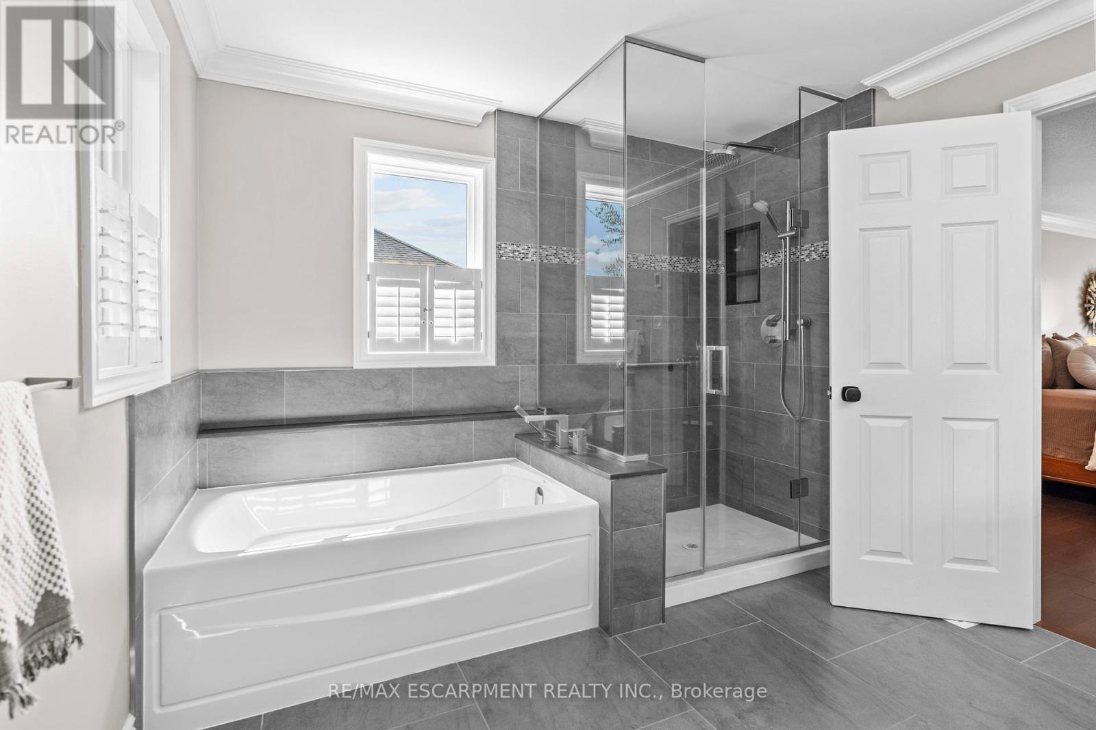 12 Elderberry Lane, Hamilton (Carlisle), Ontario  L0R 1H2 - Photo 27 - X12138391