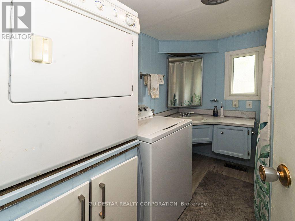 4 Bradley Green Court, Ottawa, Ontario  K2S 1B7 - Photo 16 - X12146523