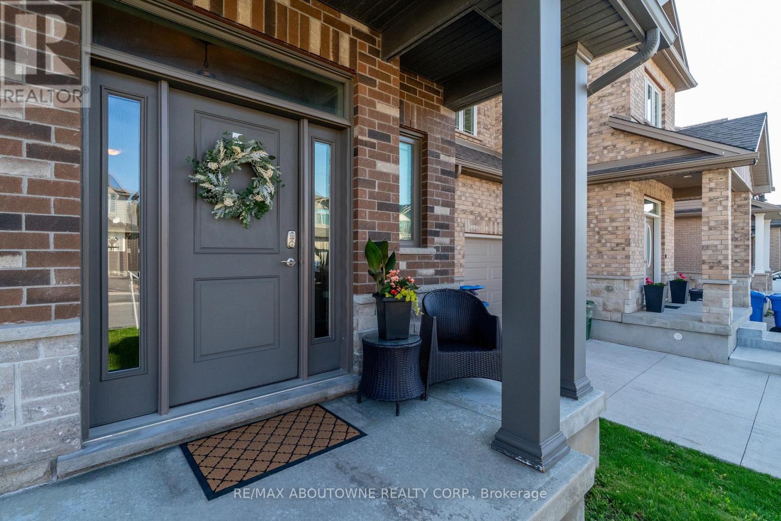 Property at 175 DALLAN DRIVE image 3
