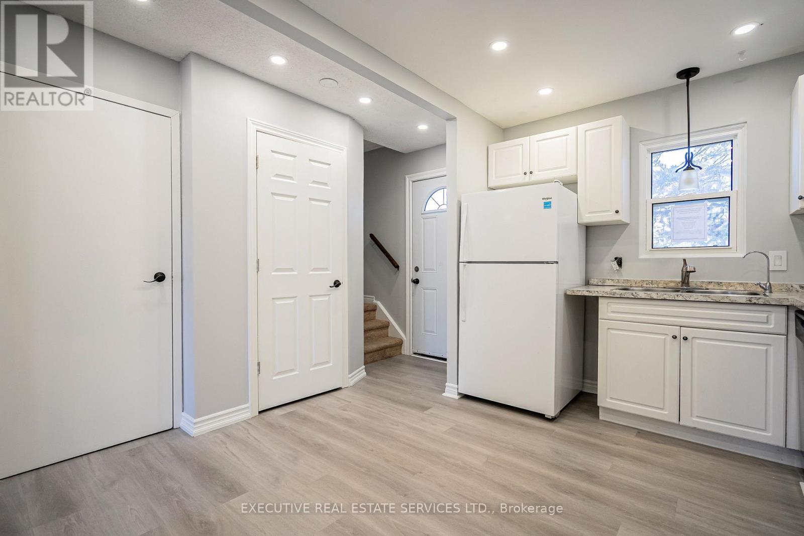 18 - 131 Rockwood Avenue, St. Catharines (Secord Woods), Ontario  L2P 3K4 - Photo 8 - X12146461