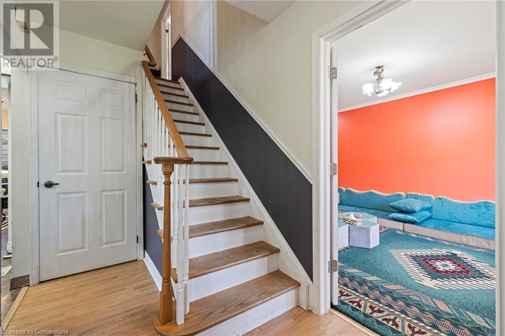 210 Valleyview Drive, Ancaster, Ontario  L9G 2A8 - Photo 15 - 40727936