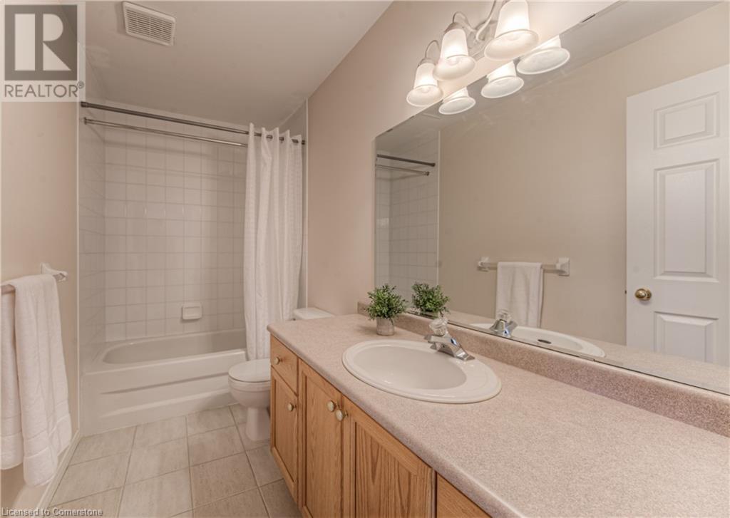 38 Norman Street, Waterloo, Ontario  N2L 6L5 - Photo 32 - 40727342
