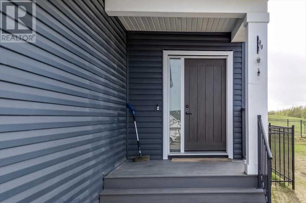 Property at 12 Sweetgrass Place image 3
