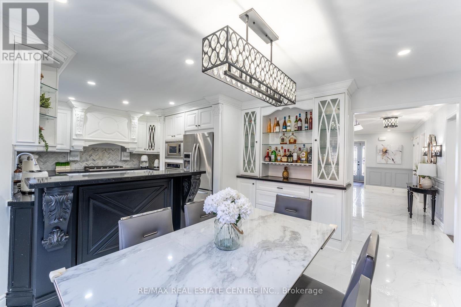 499 Aberdeen Avenue, Vaughan, Ontario  L4L 5J5 - Photo 15 - N12135857
