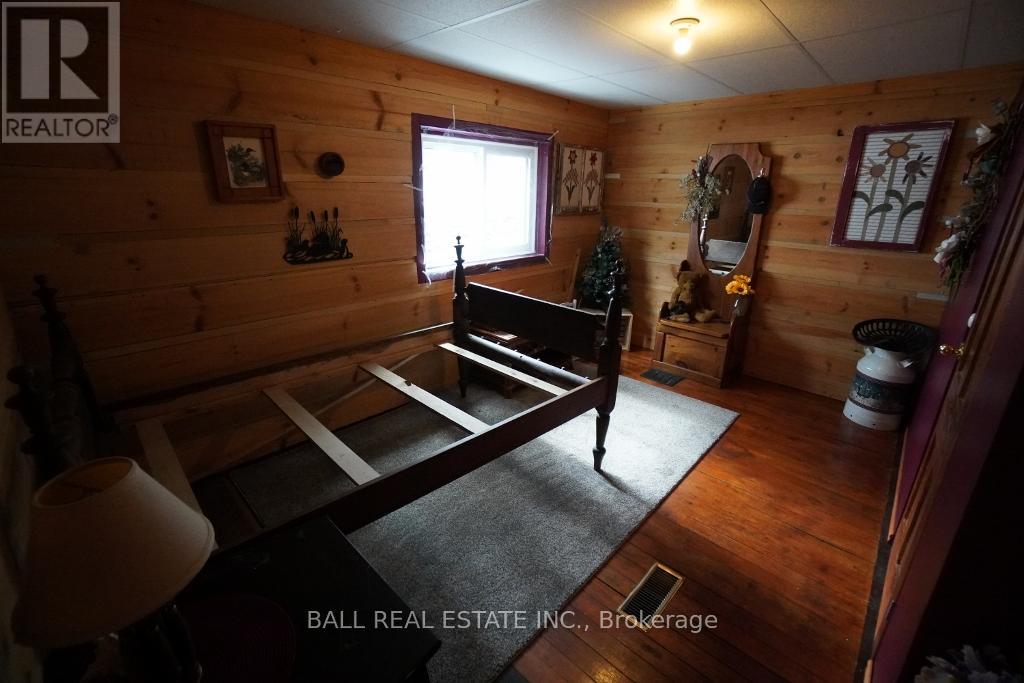 145 Old L'amable Road, Bancroft, Ontario  K0L 1C0 - Photo 13 - X12089426