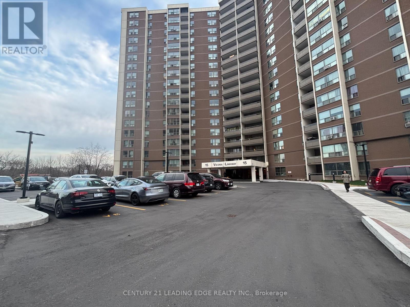 304 - 15 Vicora Linkway, Toronto, Ontario  M3C 1A7 - Photo 2 - C12146017