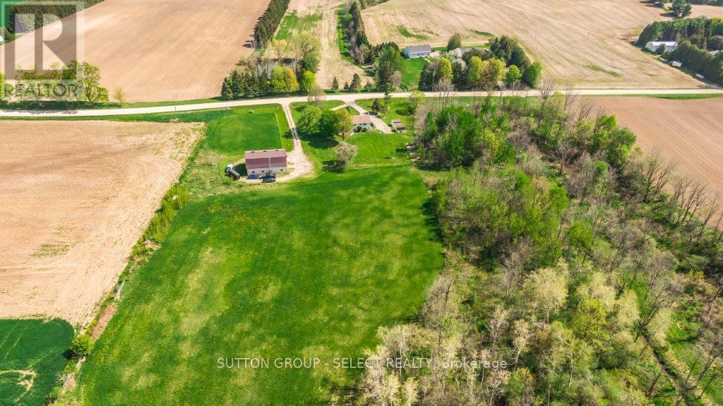 17750 Wyton Drive, Thames Centre, Ontario  N0M 2P0 - Photo 22 - X12146346
