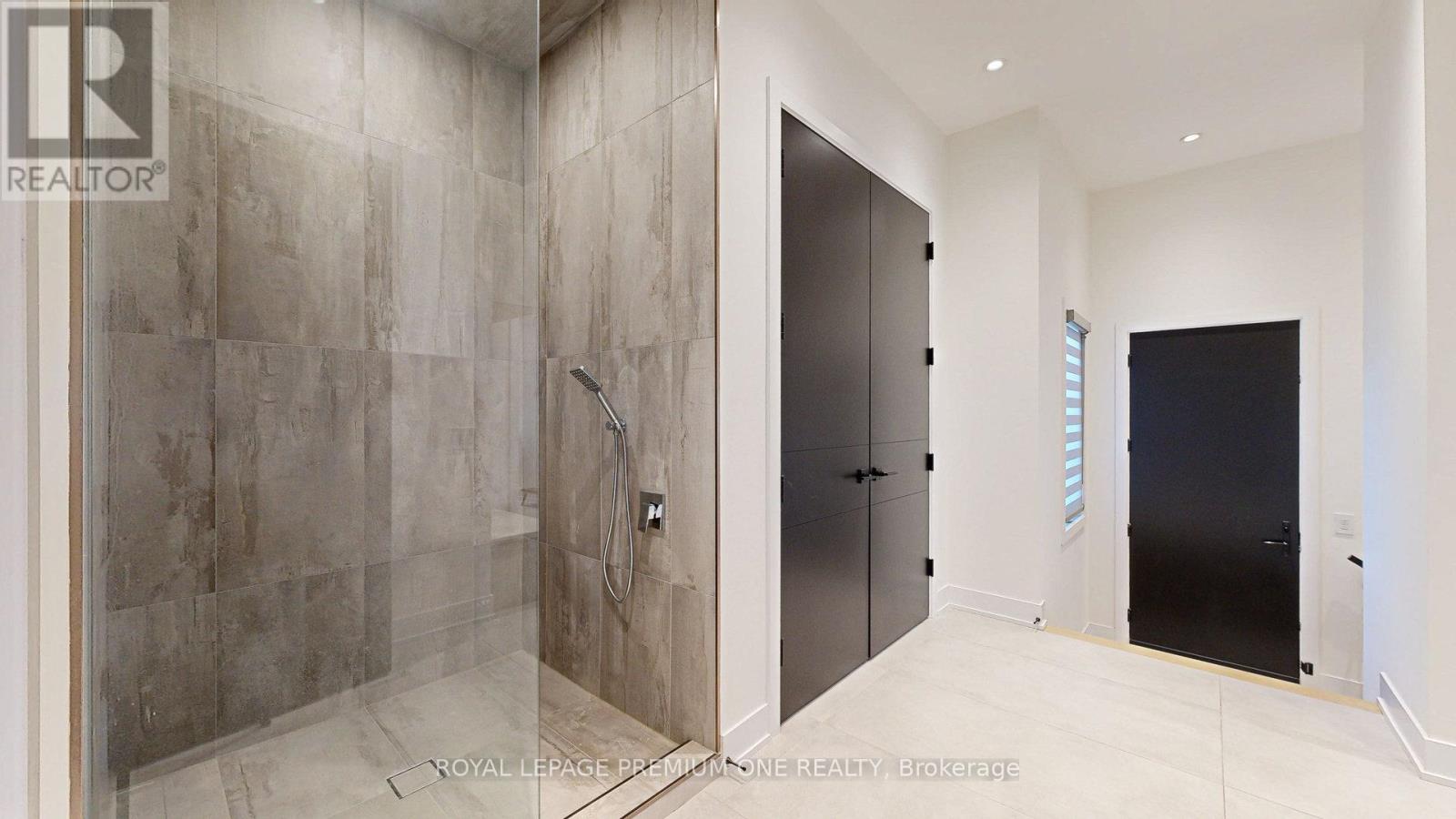 11 Hollywood Crescent, King, Ontario  L0G 1N0 - Photo 27 - N12041377