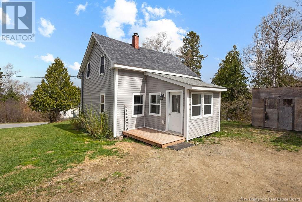 Property at 22 Islandview Drive image 2