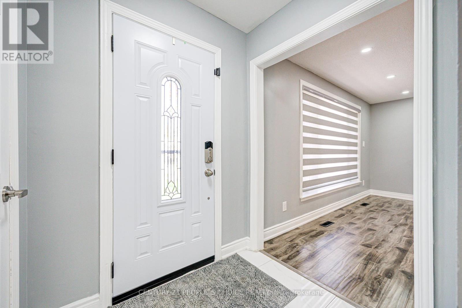Property at 119 RUTHERFORD ROAD N image 5