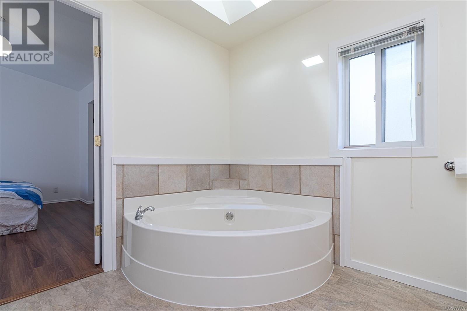7600 Westholme Rd, Duncan, British Columbia  V9L 6B4 - Photo 32 - 999859