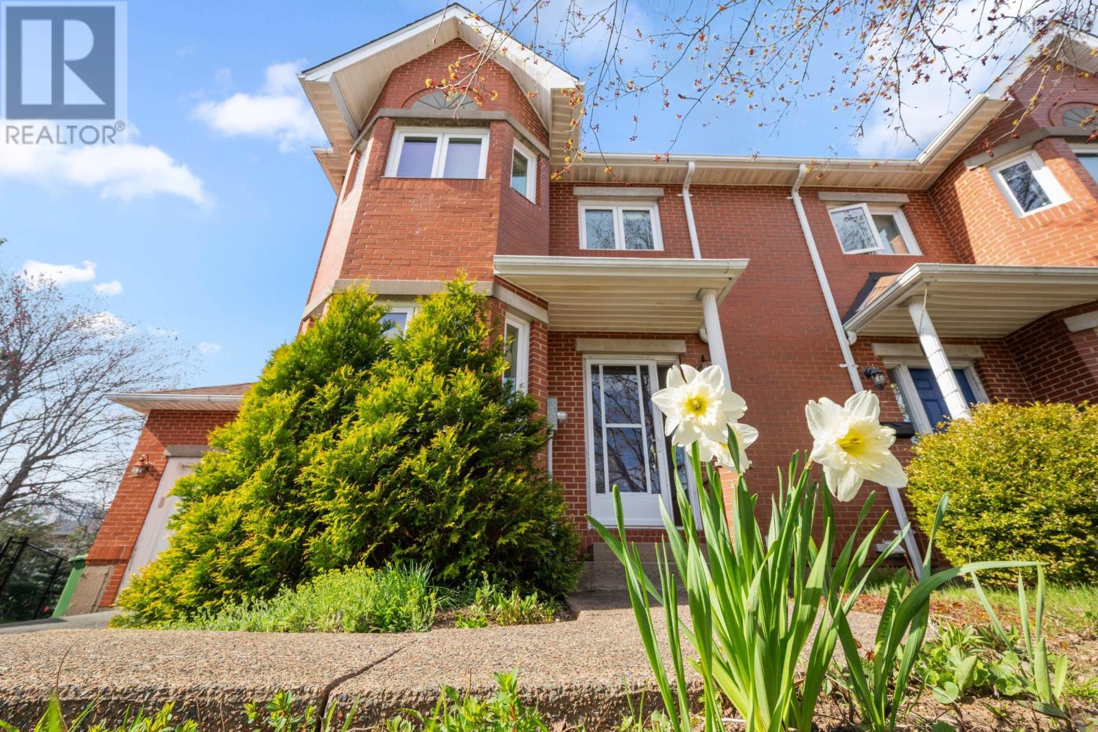 Property at 63 Trailwood Place image 3
