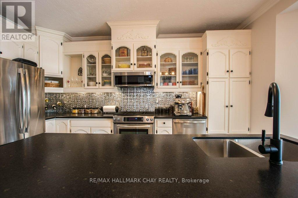36 Shanty Bay Road, Barrie, Ontario  L4M 1C8 - Photo 15 - S12146568