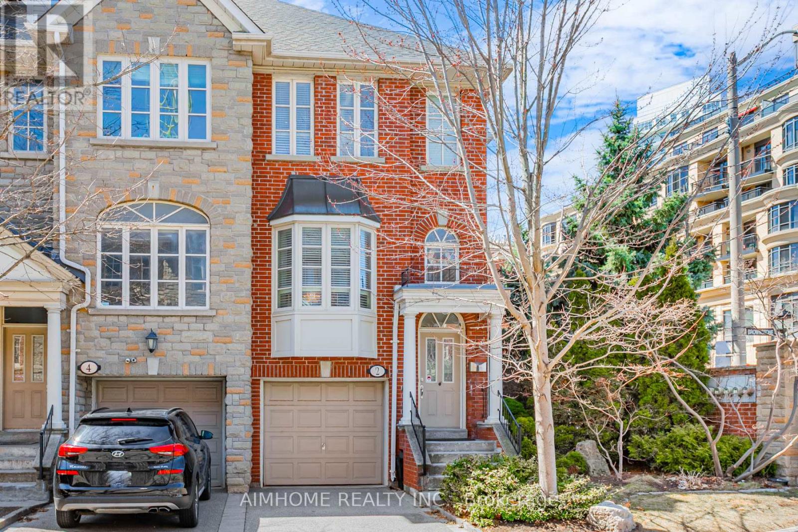 Property at 2 BROWNSTONE LANE image 1