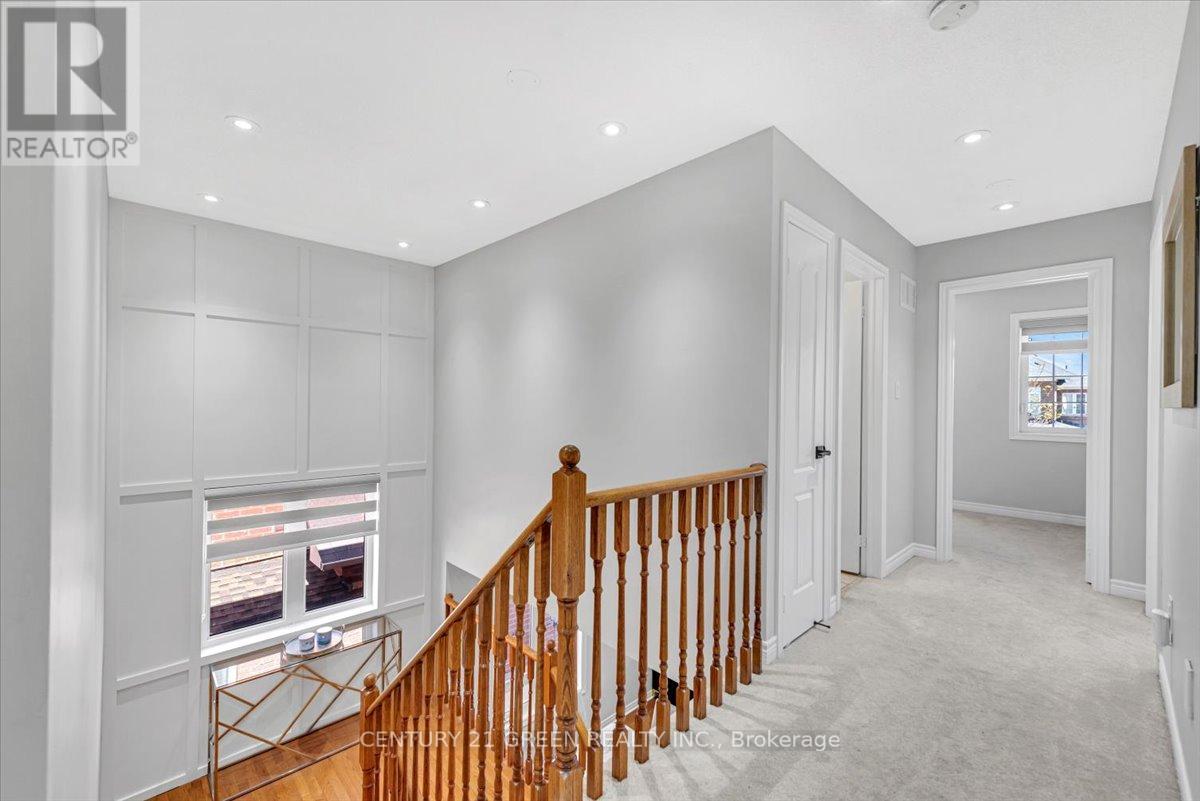 7 Accent Circle, Brampton, Ontario  L7A 0L2 - Photo 18 - W12146565