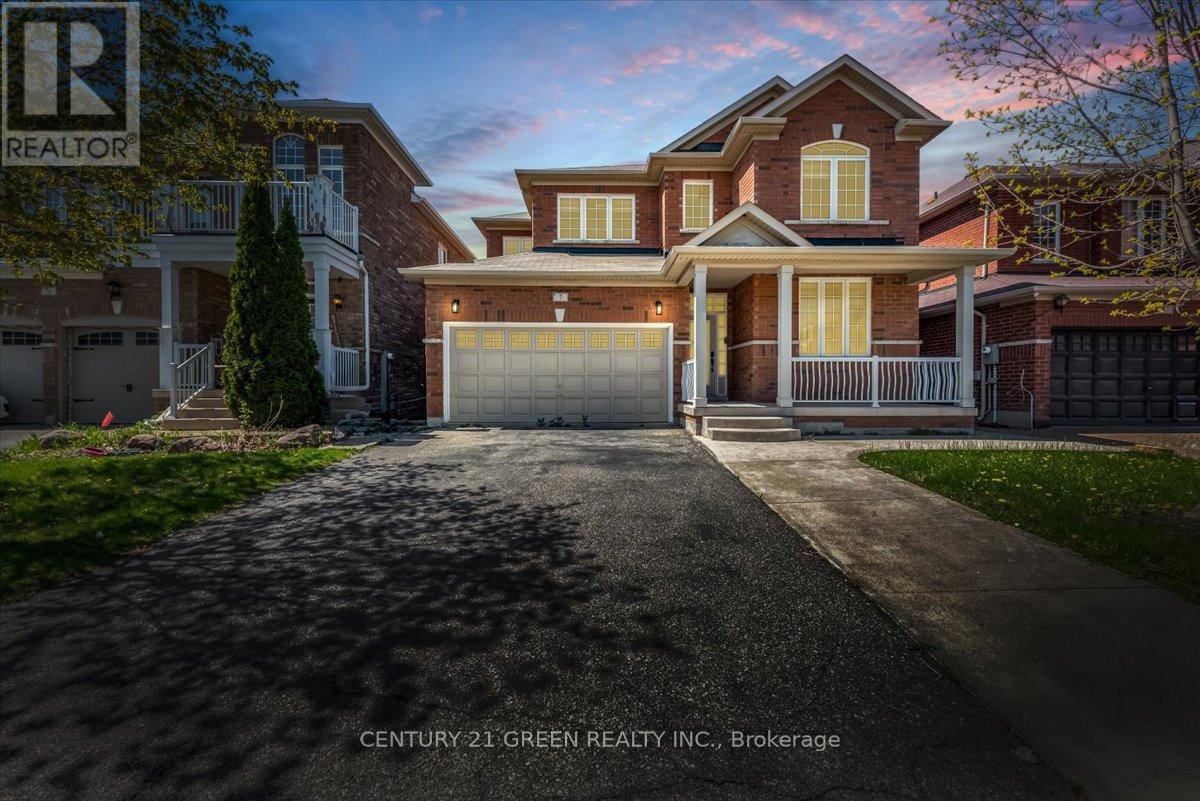 7 Accent Circle, Brampton, Ontario  L7A 0L2 - Photo 3 - W12146565