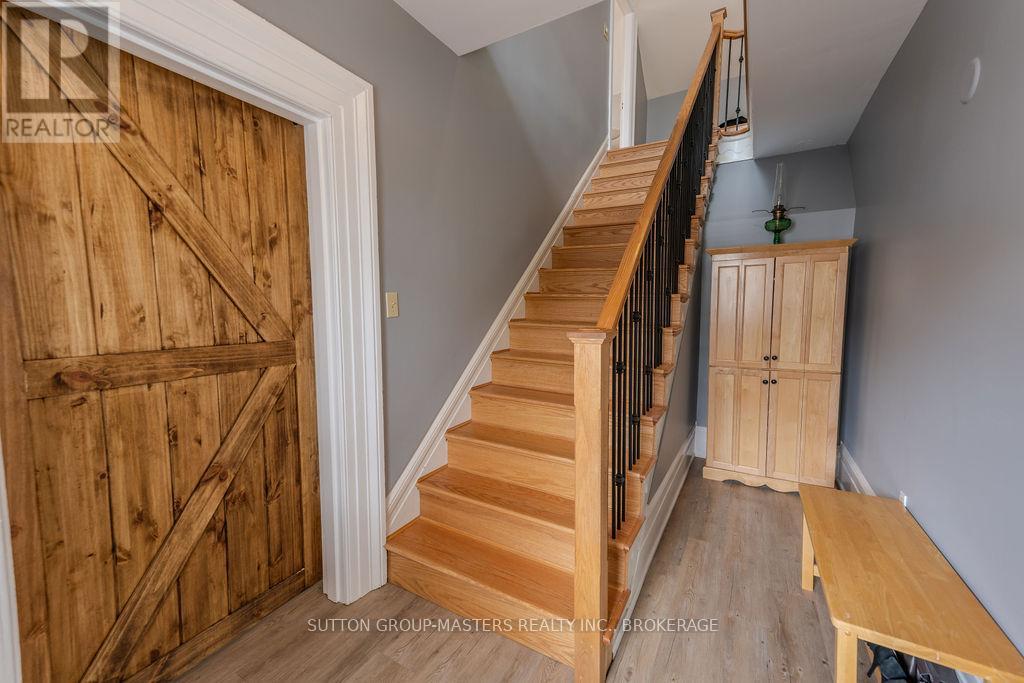 8 Spring Street, Westport, Ontario  K0G 1X0 - Photo 30 - X12146607