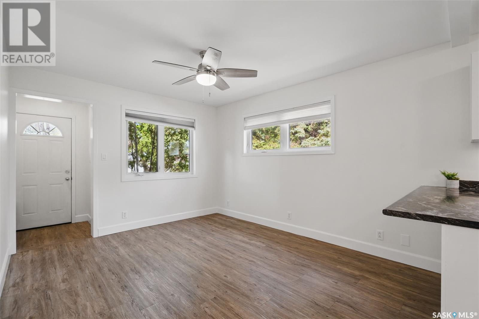Property at 730 6th STREET E image 3