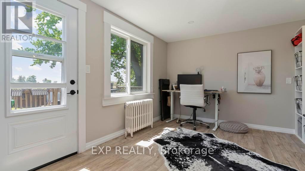 22719 Thames Road, Southwest Middlesex (Appin), Ontario  N0L 1A0 - Photo 10 - X12146611