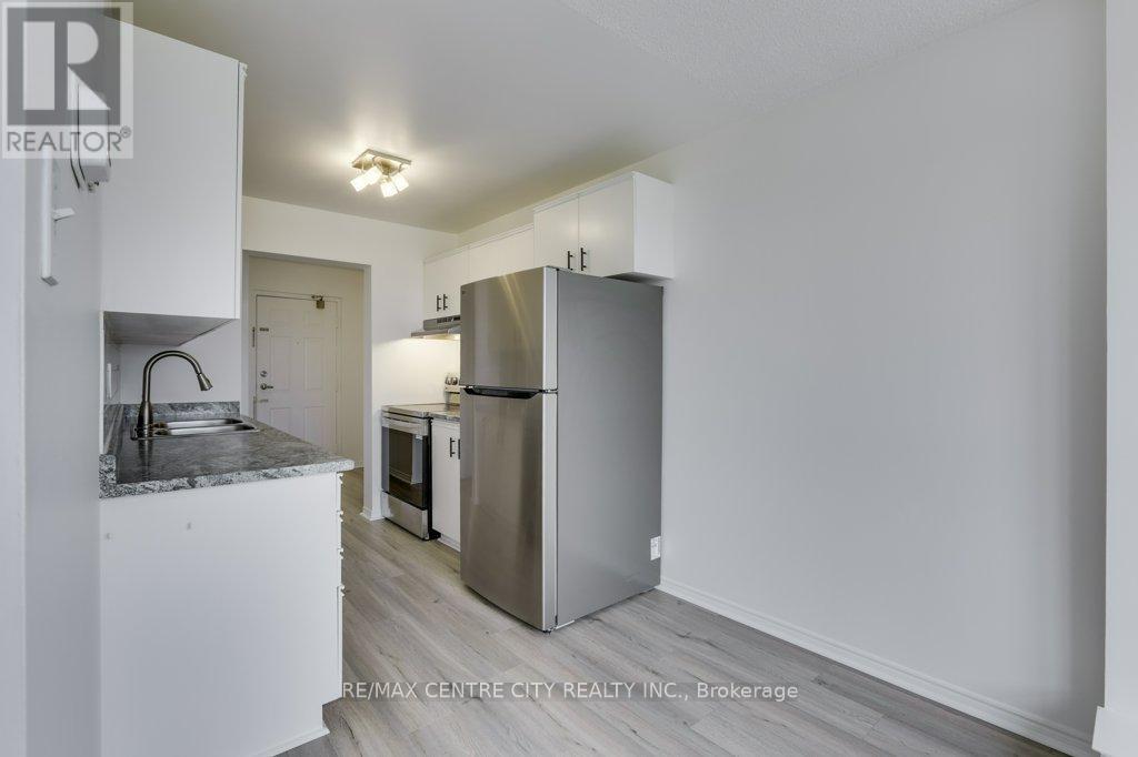 702 - 1600 Adelaide Street N, London North, Ontario  N5X 3H6 - Photo 17 - X12146612