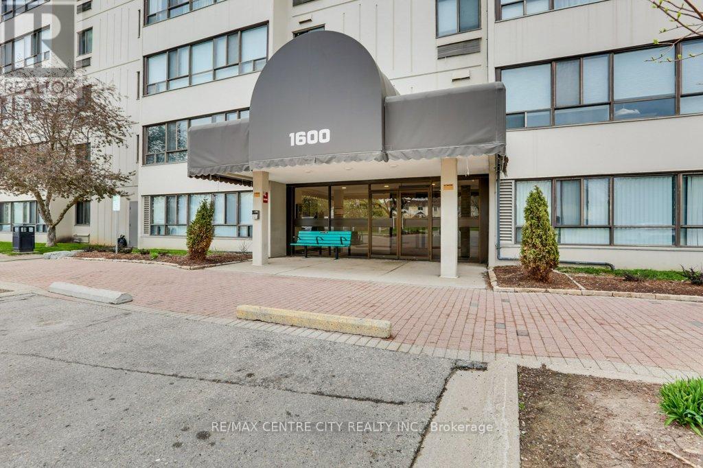Property at 702 - 1600 ADELAIDE STREET N image 3