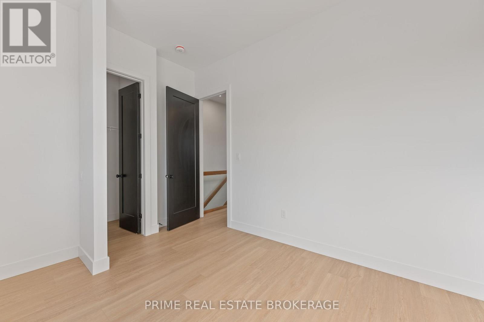 417 Baseline Road E, London South, Ontario  N6C 2P5 - Photo 22 - X12146671