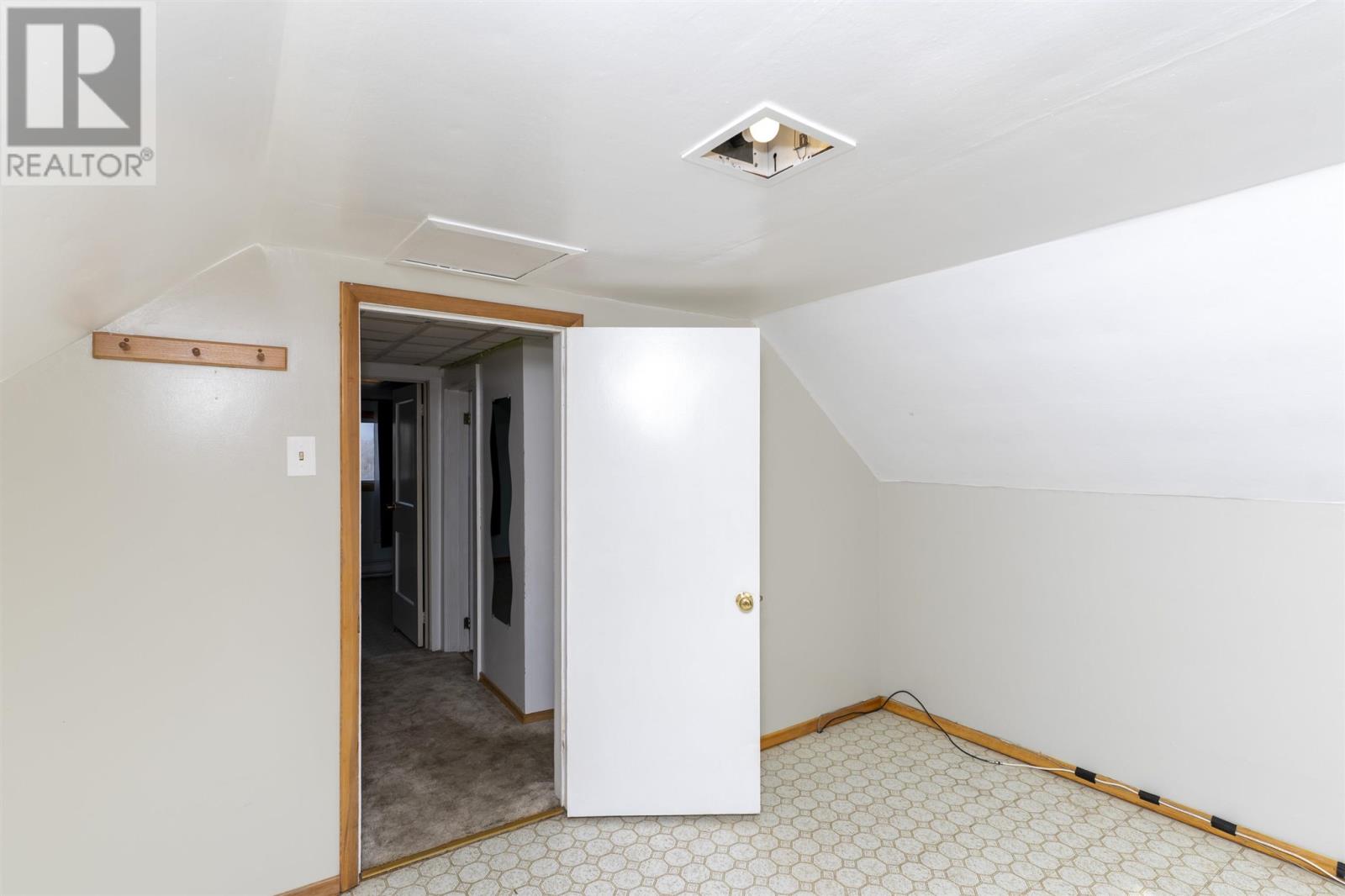 1012 Alexandra St, Thunder Bay, Ontario  P7C 3G5 - Photo 18 - TB250998