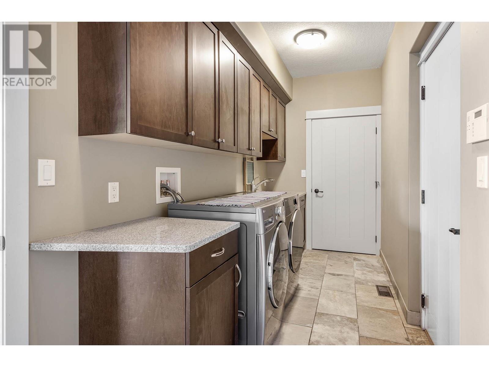 Property at 341 FERNIE Place image 3