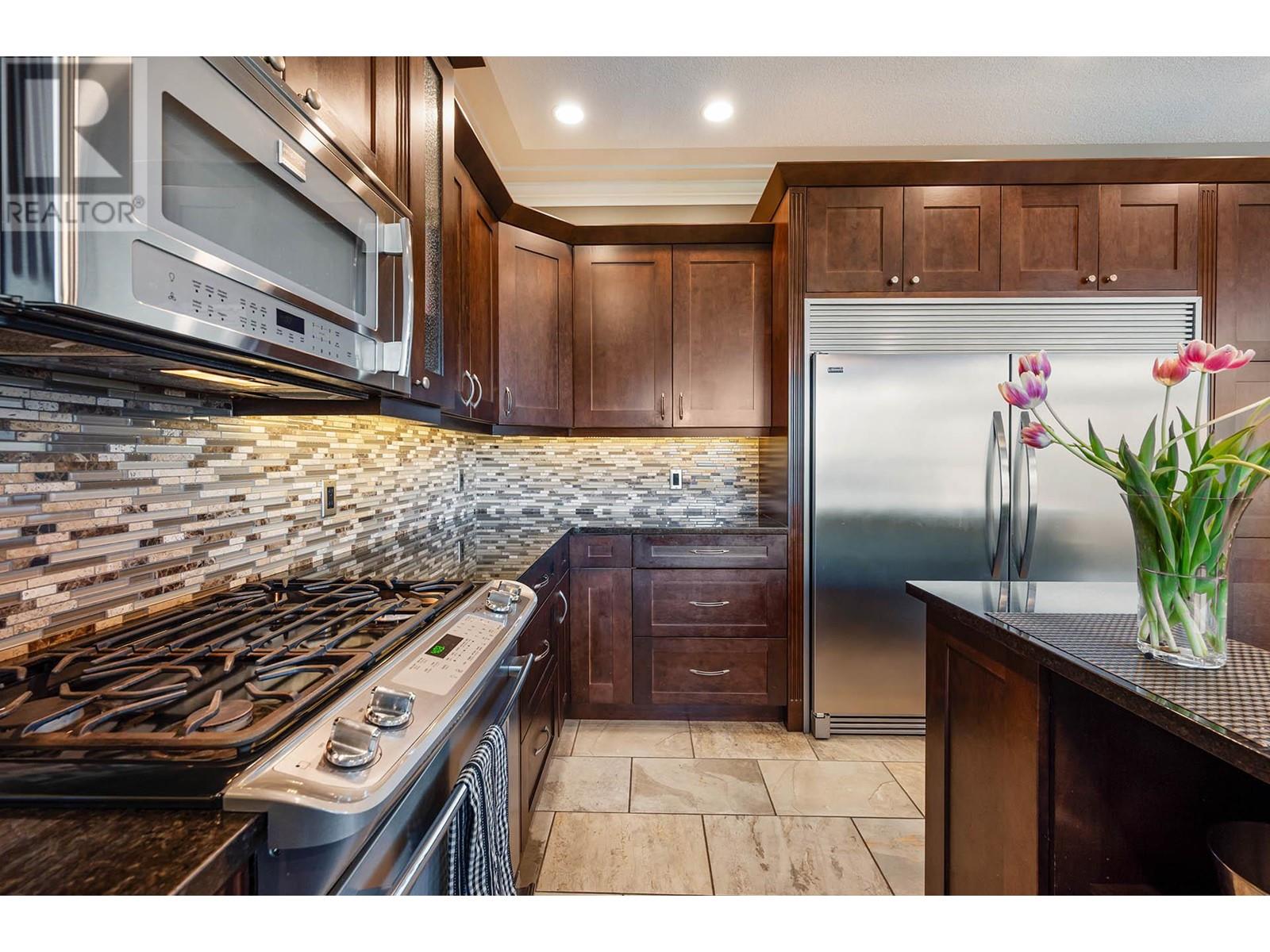 Property at 341 FERNIE Place image 1