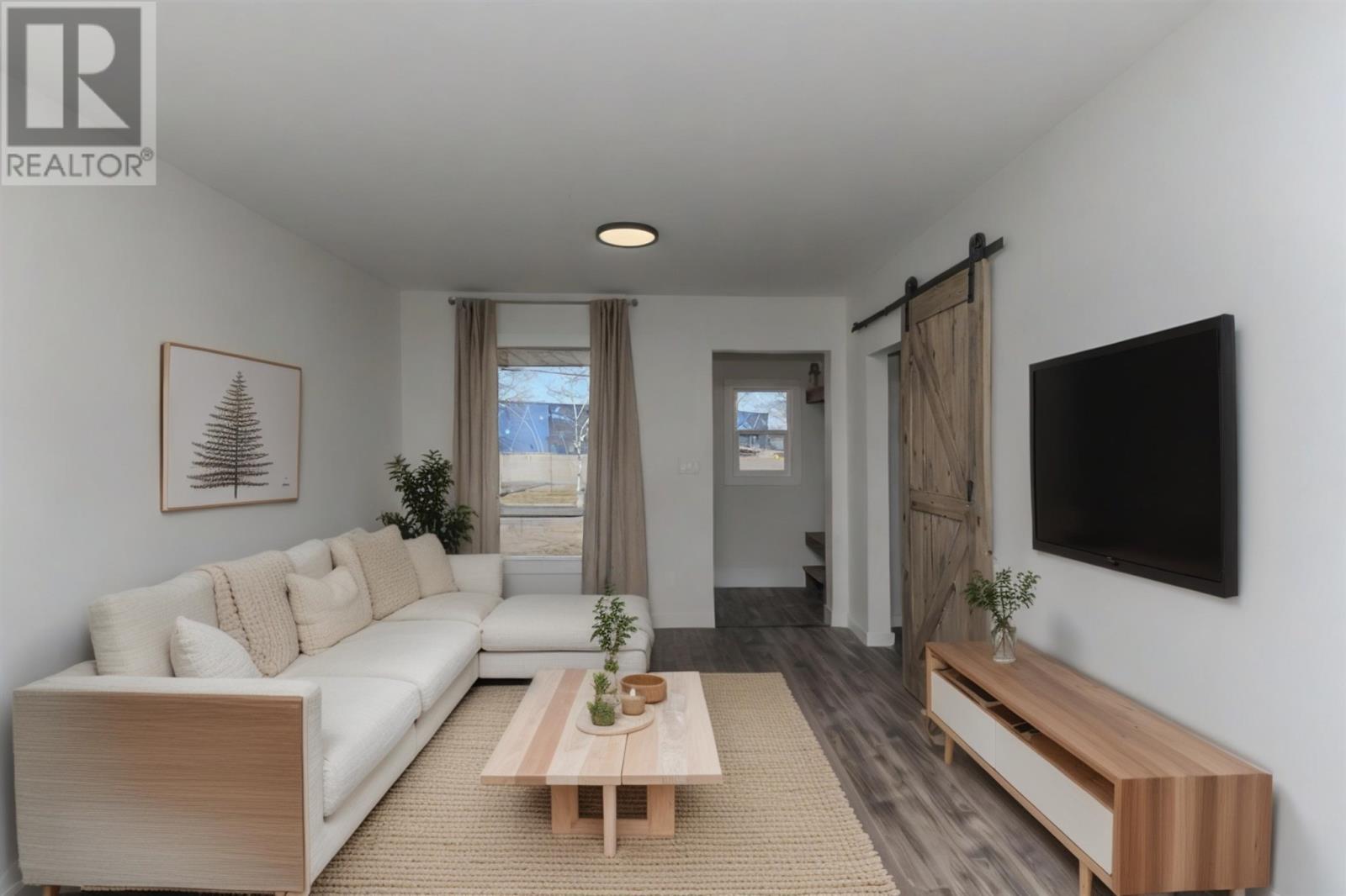 Property at 150 Northern AVE image 3