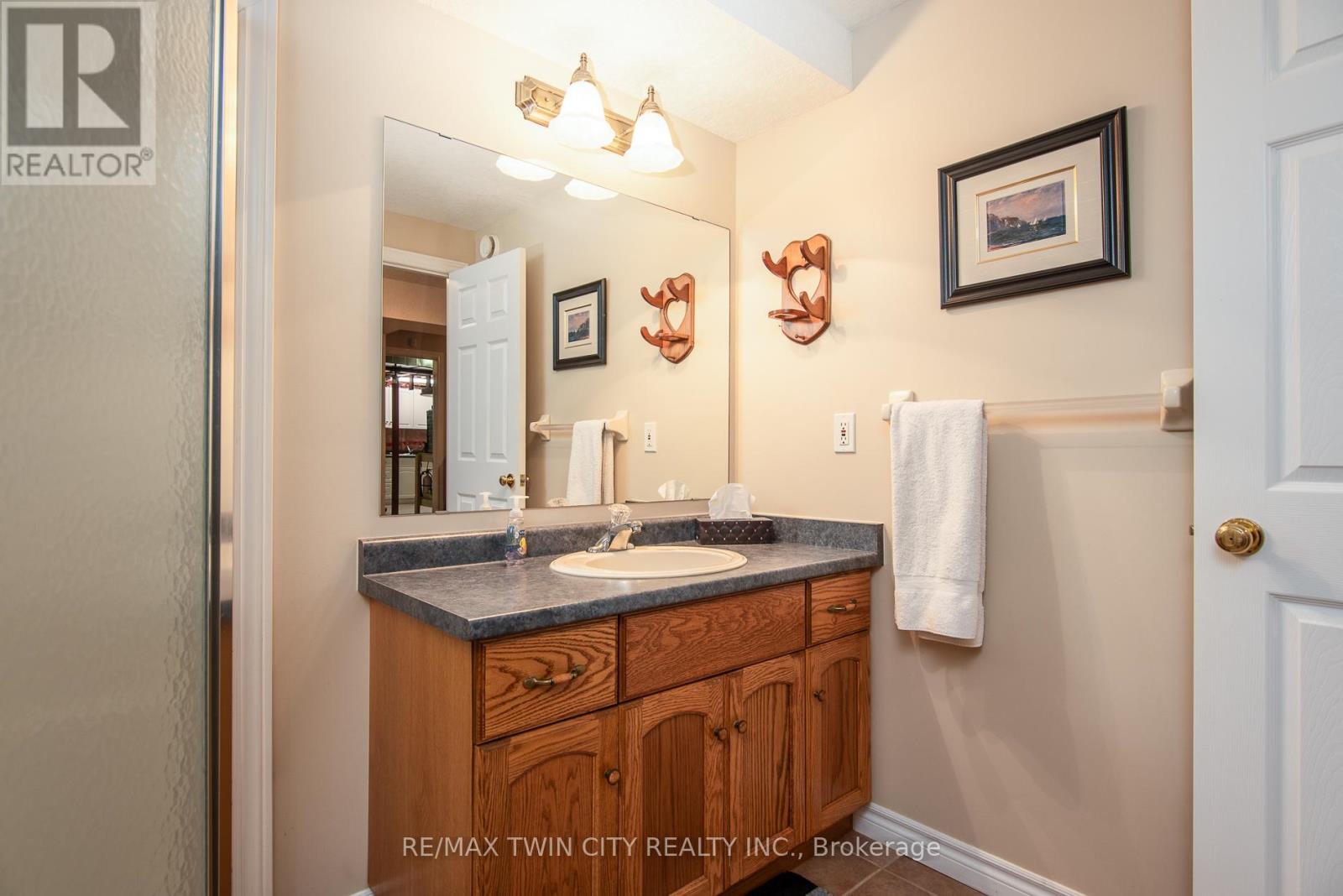 58 Zinkann Crescent, Wellesley, Ontario  N0B 2T0 - Photo 47 - X12146513