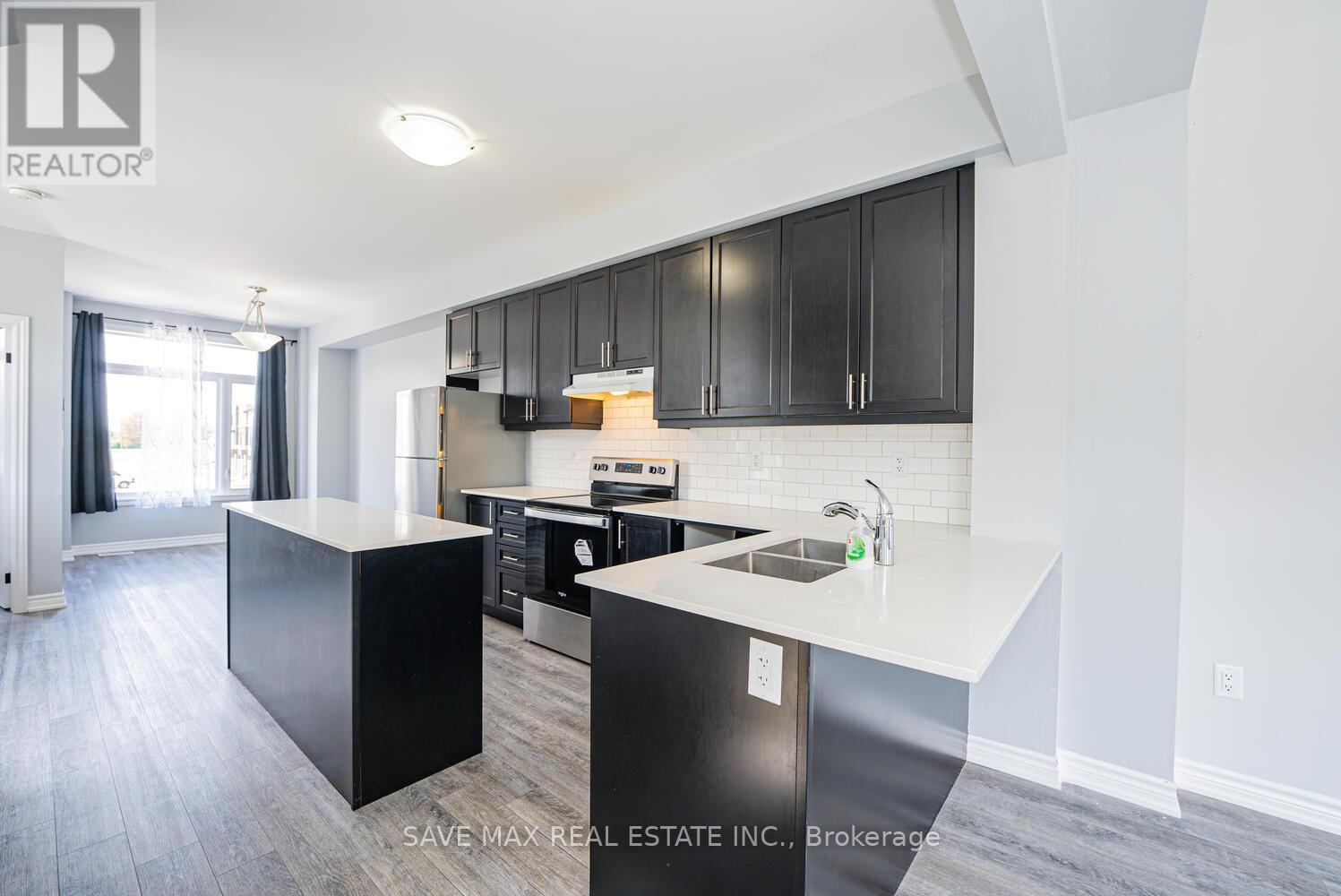 44 - 290 Equestrian Way, Cambridge, Ontario  N3H 4R6 - Photo 8 - X12146547