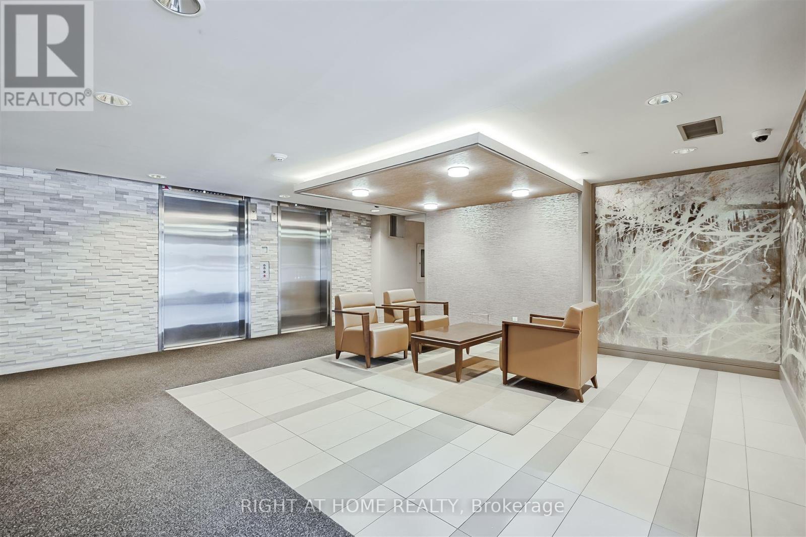 804 - 250 Jarvis Street, Toronto, Ontario  M5B 2L2 - Photo 4 - C12145664