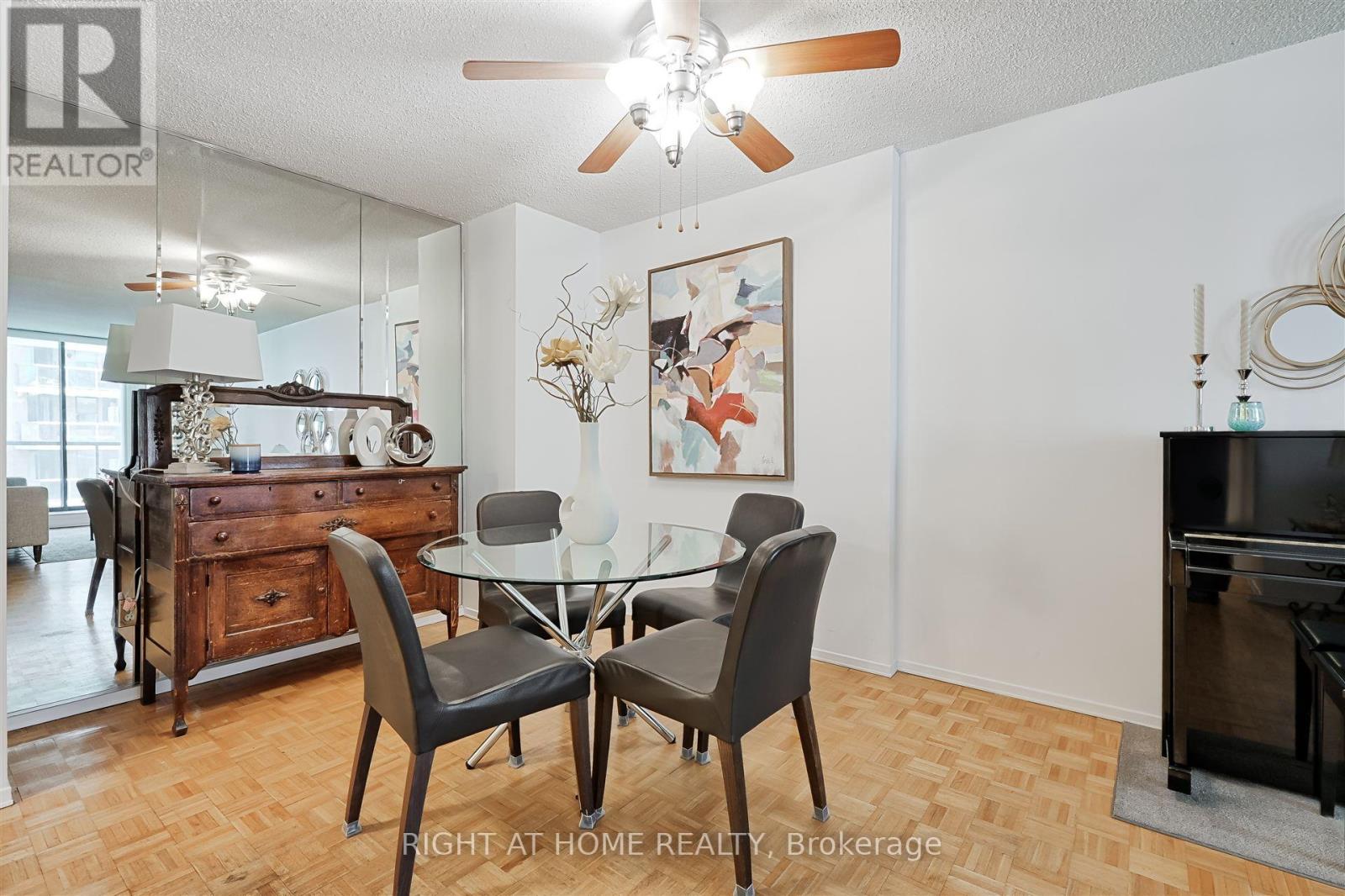 804 - 250 Jarvis Street, Toronto, Ontario  M5B 2L2 - Photo 6 - C12145664