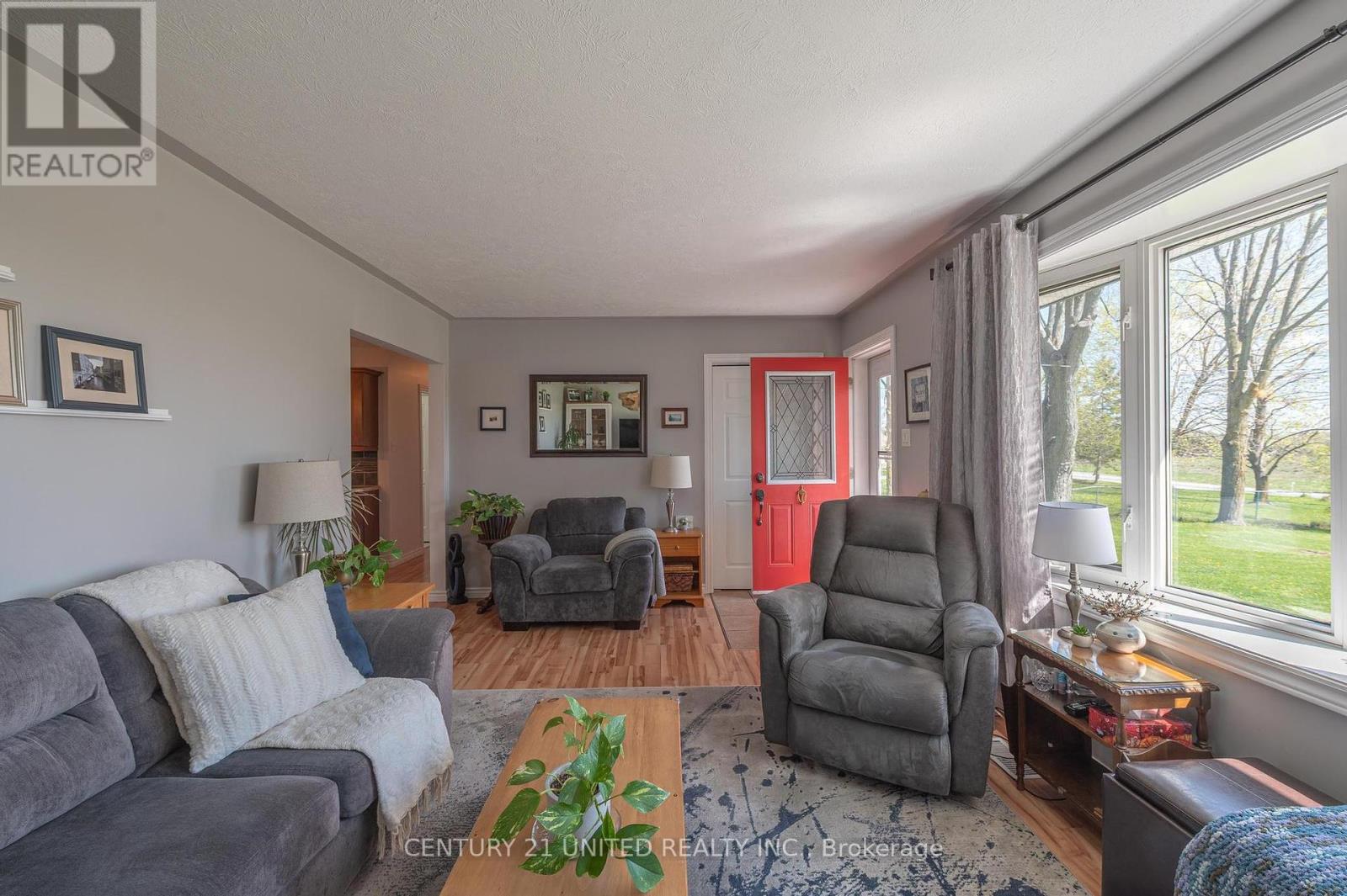Property at 82 CITYVIEW HEIGHTS image 4