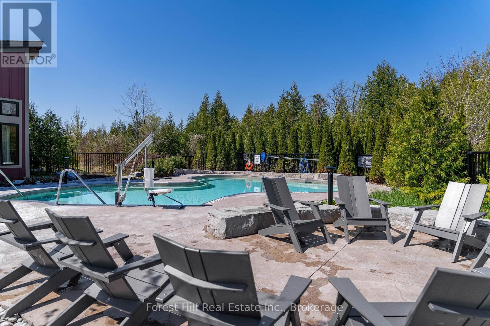 201 - 11 Beckwith Lane, Blue Mountains, Ontario  L9Y 0C7 - Photo 25 - X12146618