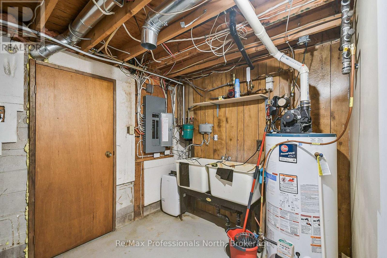 150 Robinson Avenue, Gravenhurst, Ontario  P1P 1R5 - Photo 28 - X12146647