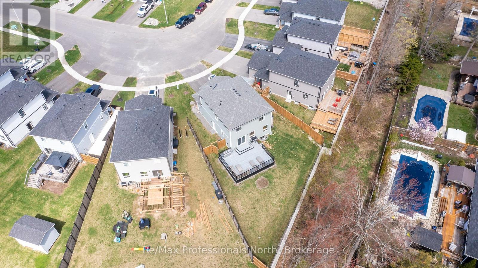 340 Wild Rose Drive, Gravenhurst, Ontario  P1P 0B4 - Photo 42 - X12146653