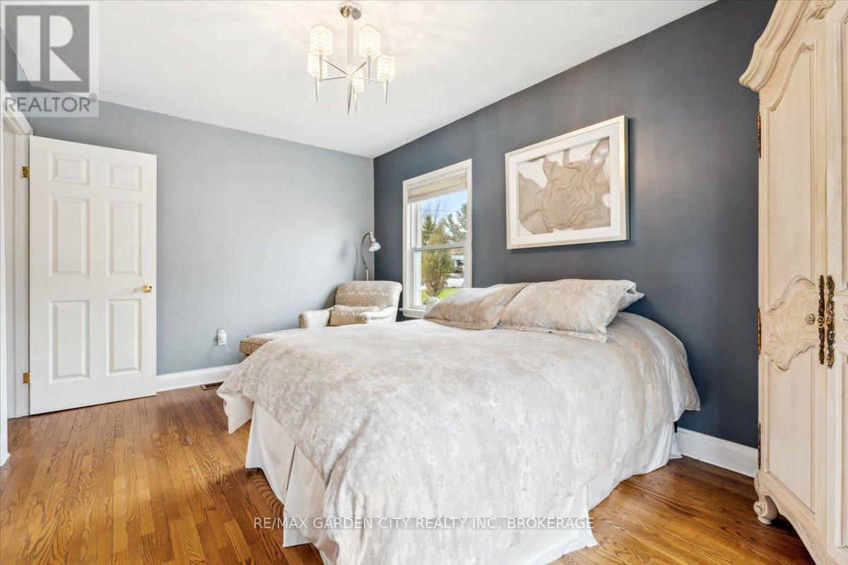 13 Lorimer Street, Pelham, Ontario  L0S 1E3 - Photo 16 - X12133582
