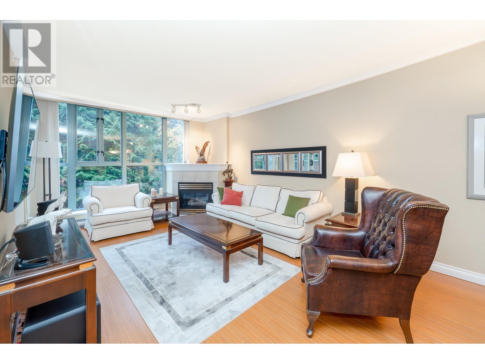 202 200 Newport Drive, Port Moody, British Columbia  V3H 5B7 - Photo 2 - R2973658