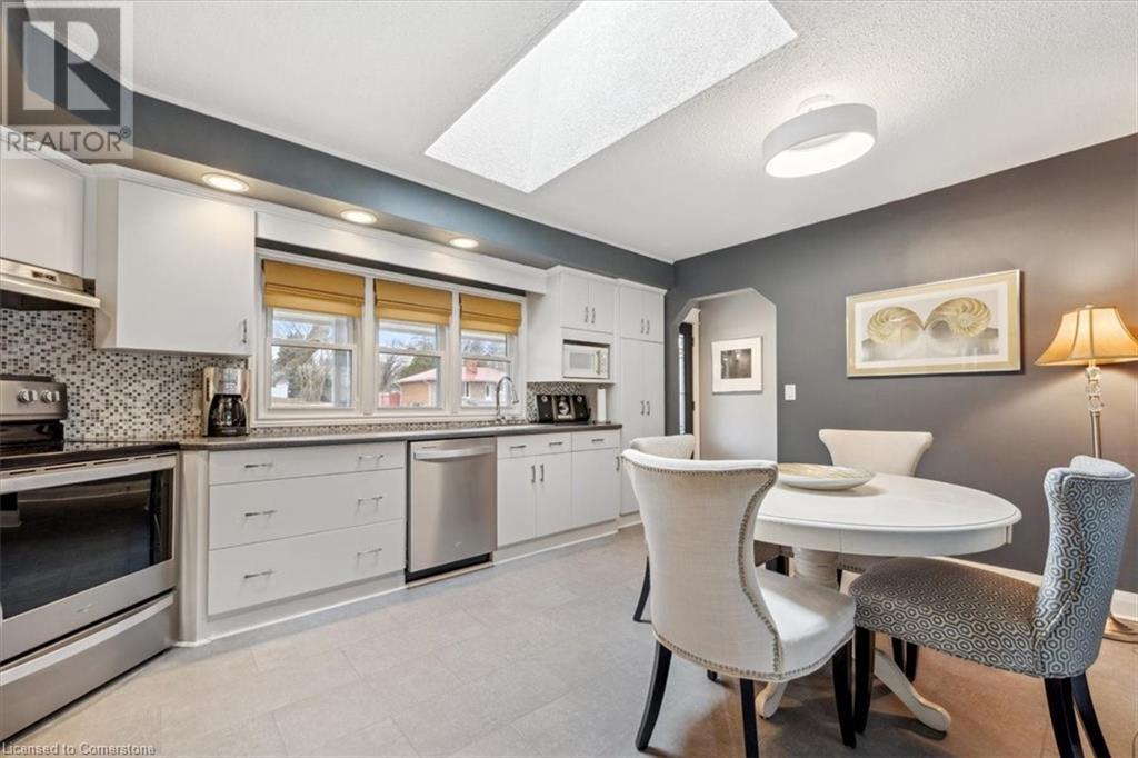 13 Lorimer Street, Fonthill, Ontario  L0S 1E3 - Photo 11 - 40726475