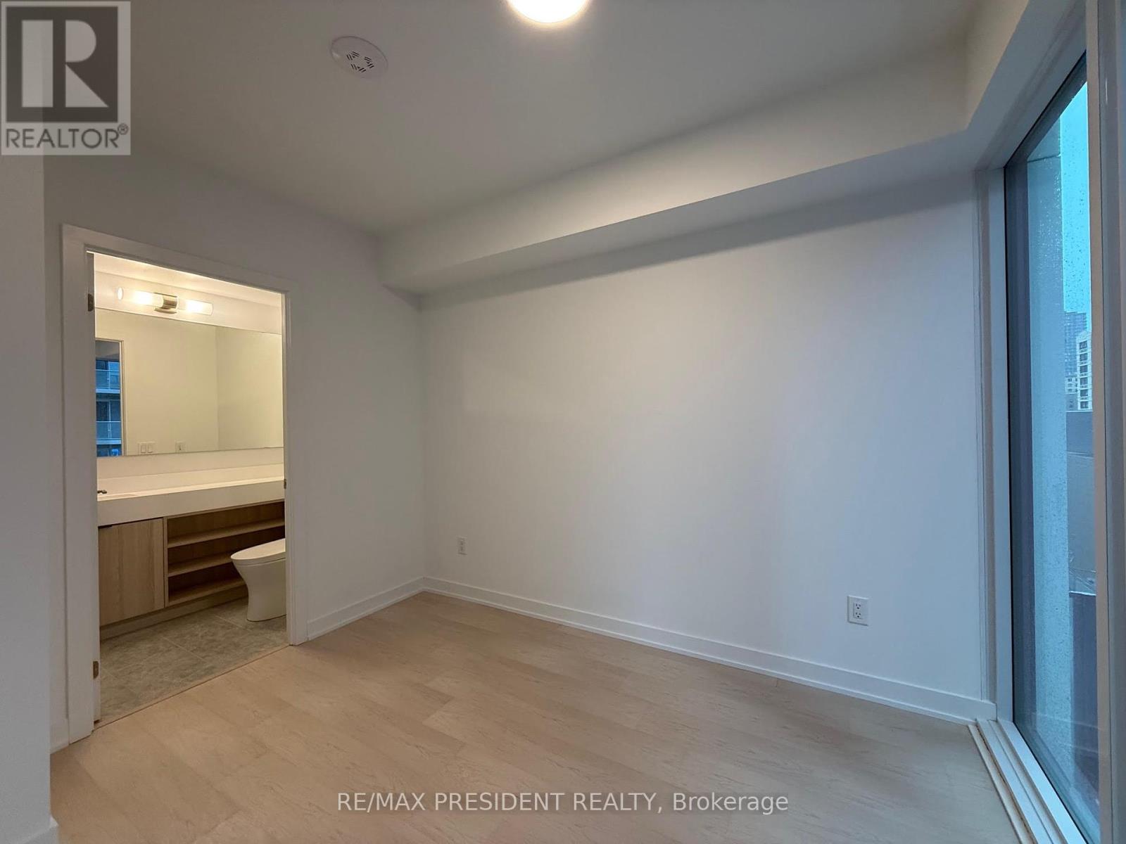 708 - 252 Church Street, Toronto, Ontario  M5B 1Z2 - Photo 8 - C12137108