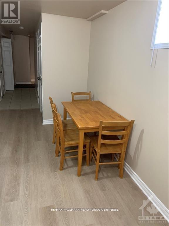 1721 Queensdale Avenue, Ottawa, Ontario  K1T 1J5 - Photo 5 - X12146584
